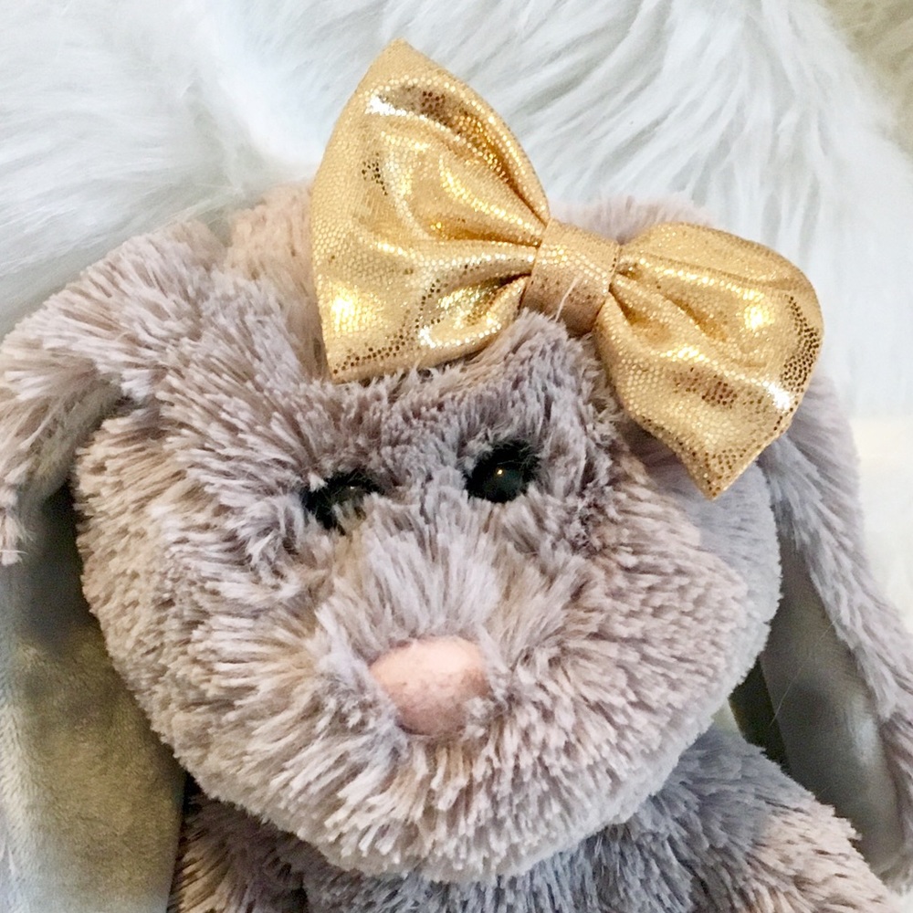 NEW💖 metallic gold fabric bow clip